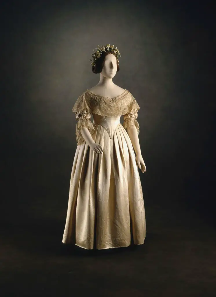 Queen Victoria's white long wedding dress